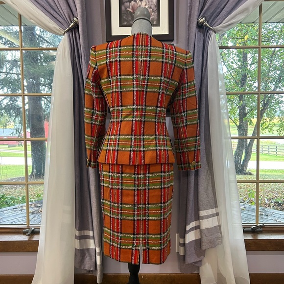 Vintage Bill Blass Tweed Suit - Picture 8 of 9